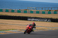 anglesey-no-limits-trackday;anglesey-photographs;anglesey-trackday-photographs;enduro-digital-images;event-digital-images;eventdigitalimages;no-limits-trackdays;peter-wileman-photography;racing-digital-images;trac-mon;trackday-digital-images;trackday-photos;ty-croes